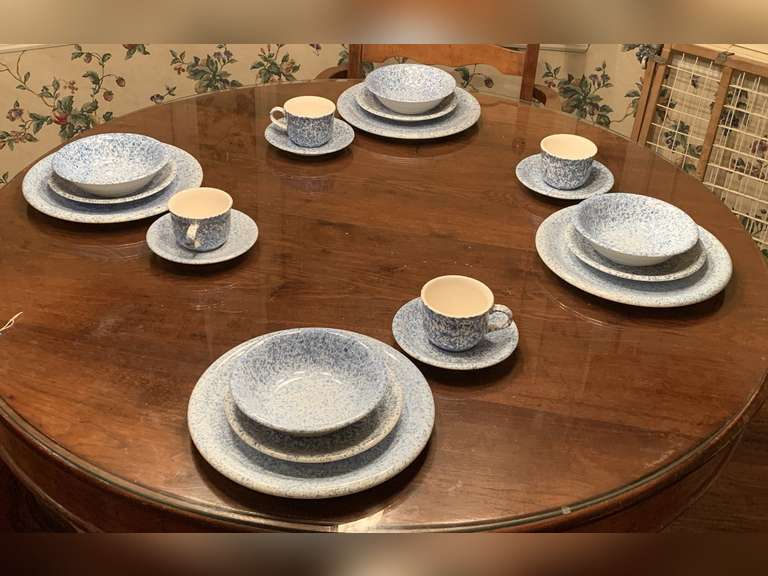 20 PIECE SET OF BLUE/WHITE SPECKLED STONEWARE BY "THE CELLAR" - DINETTE image