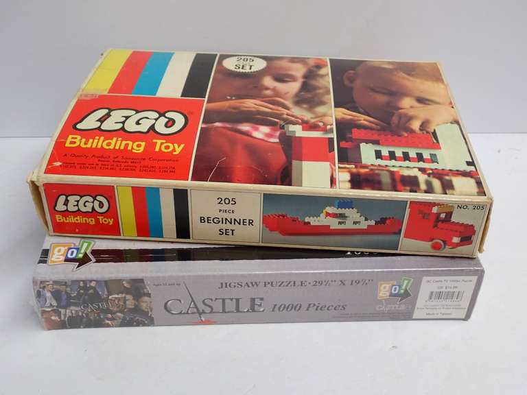 Vintage LEGO Beginner Set & Castle Jigsaw Puzzle image