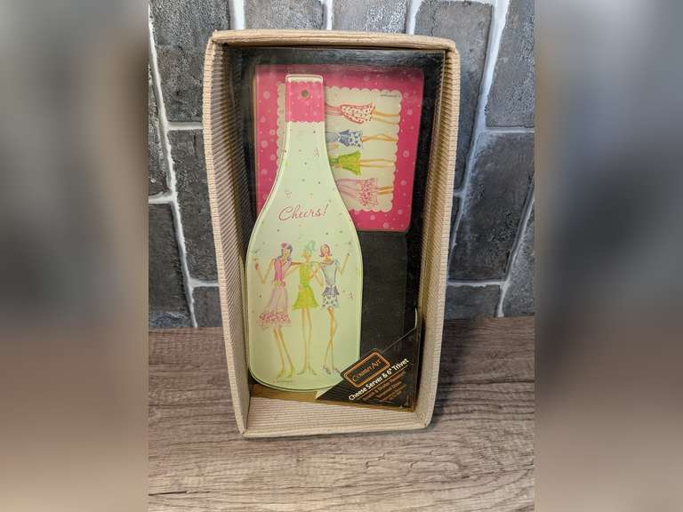 COUNTER ART CHEESE SERVER AND 6-IN TRIVET IN ORIGINAL PACKAGE image
