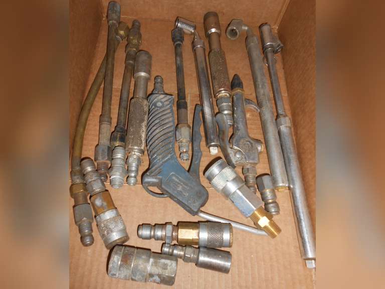 MISC AIR COUPLINGS, NOZZLES, TIRE PRESSURE GAUGES image