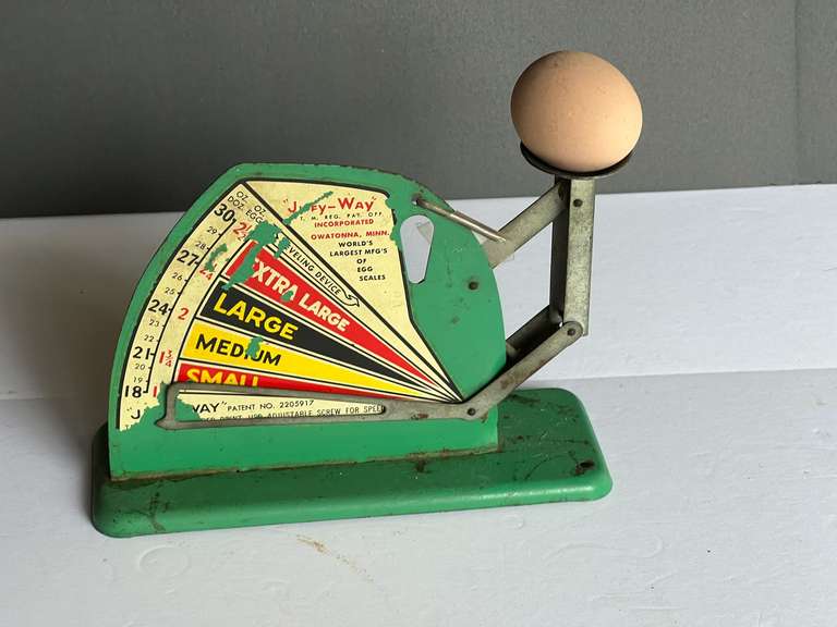 Vintage Jiffy-Way egg scale with faux egg, see pictures for details. image