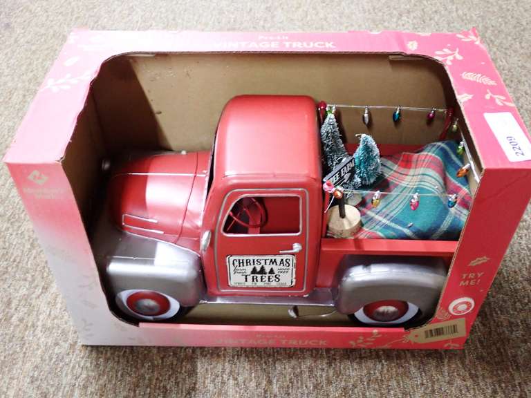 Member's Mark Pre-Lit Truck Christmas Decoration image