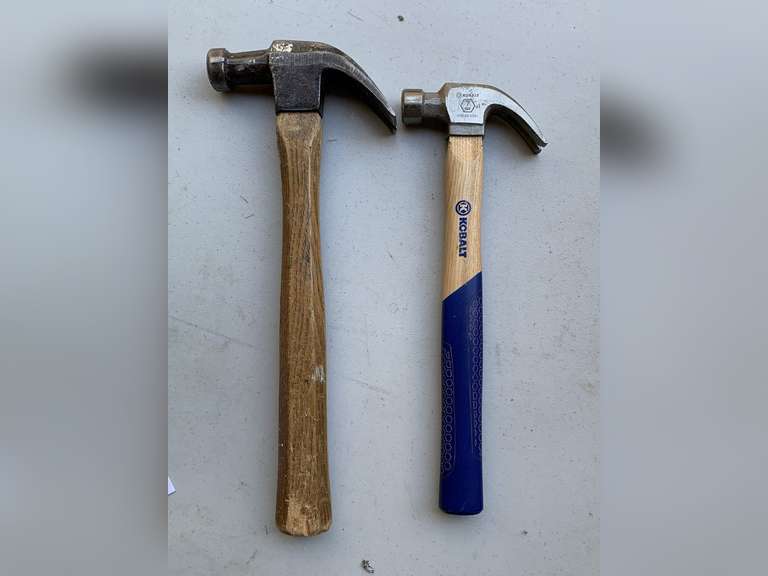 2 HAMMERS (1 KOBALT) - GARAGE image