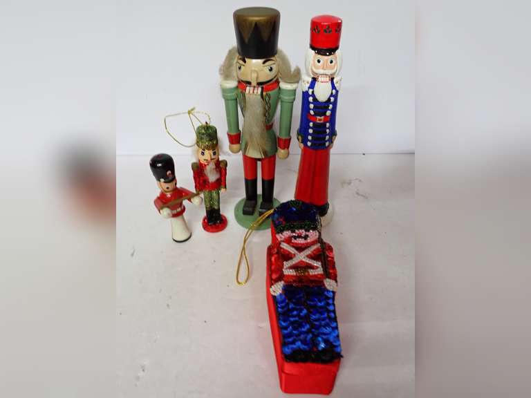 Nutcracker Figurines and Ornaments image