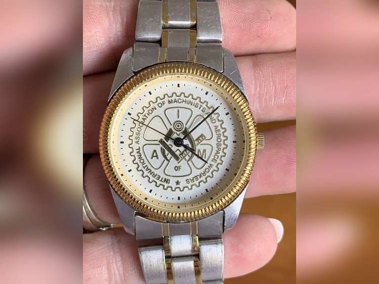 MEN'S INTERNATIONAL ASSOCIATION OF MACHINISTS & AEROSPACE WORKERS QUARTZ WATCH IN BOX - CHECKOUT image