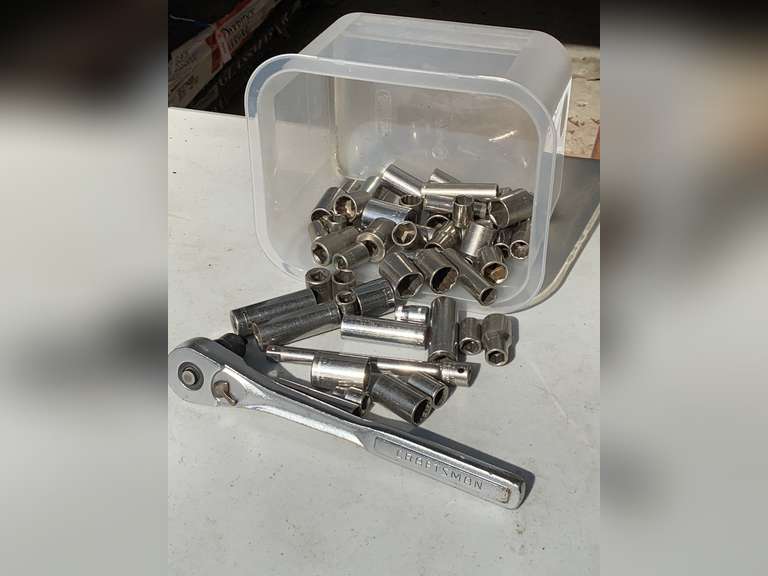 CONTAINER OF CRAFTSMAN SOCKETS & SOCKET WRENCH - GARAGE image