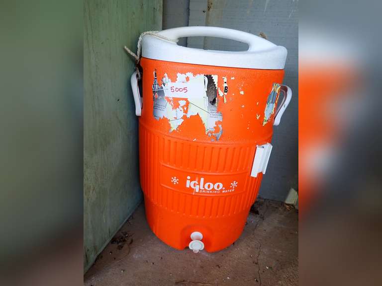 Igloo Drinking Water Cooler Dispenser image