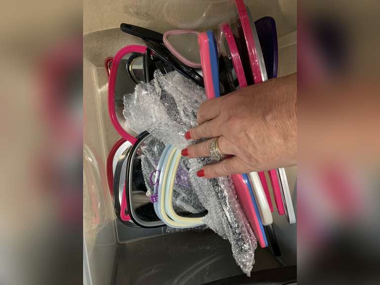 DRAWER FULL OF NEW HANDHELD MAKEUP MIRRORS - UP MASTER CLOSET 2 image