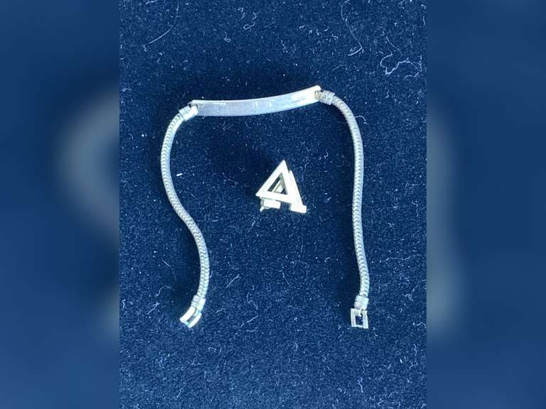 1/20 12K GOLD FILLED ID BRACELET 5" LONG (2.66 GRAMS) & 10K GOLD SMALL LAPEL PIN (1.00 GRAMS) - CHECKOUT image