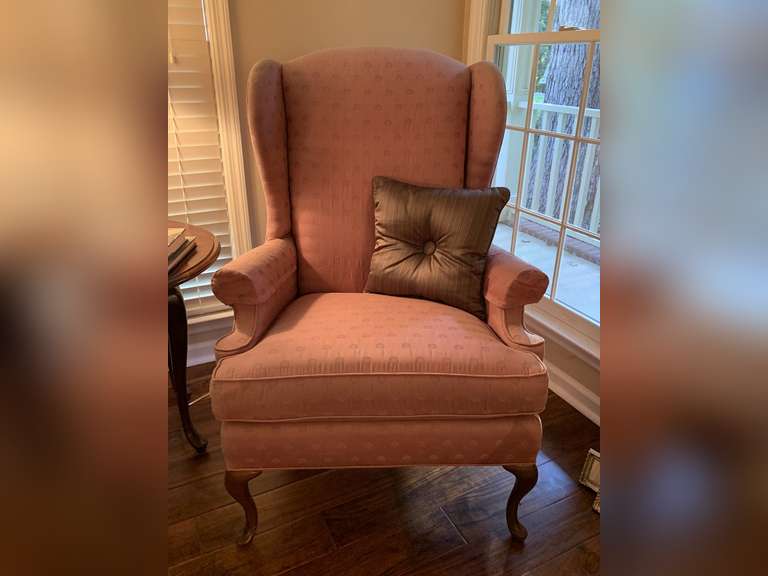 VINTAGE WILLIAM ALAN INC UPHOLSTERED WING CHAIR W/ THROW PILLOW - LIVING ROOM image