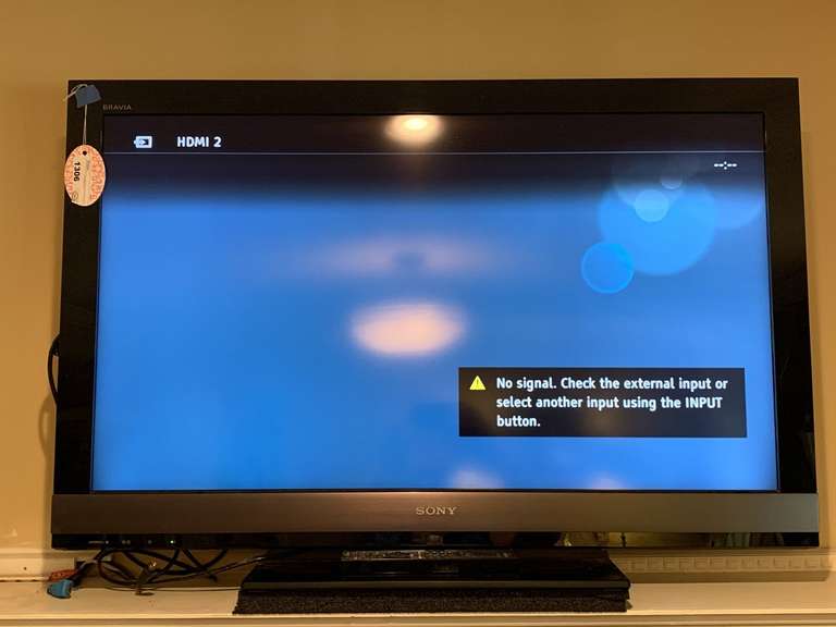 SONY BRAVIA 40" FLAT SCREEN TV WITH REMOTE - DEN image