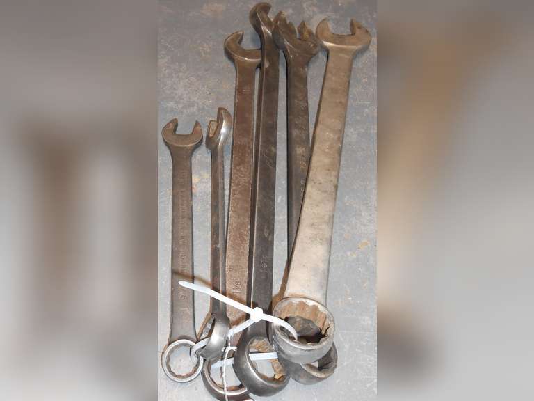 6 PC COMBO WRENCH SET 13/16", 7/8", 1 1/8" 1 3/16", 1 1/4" &  1 5/16" image