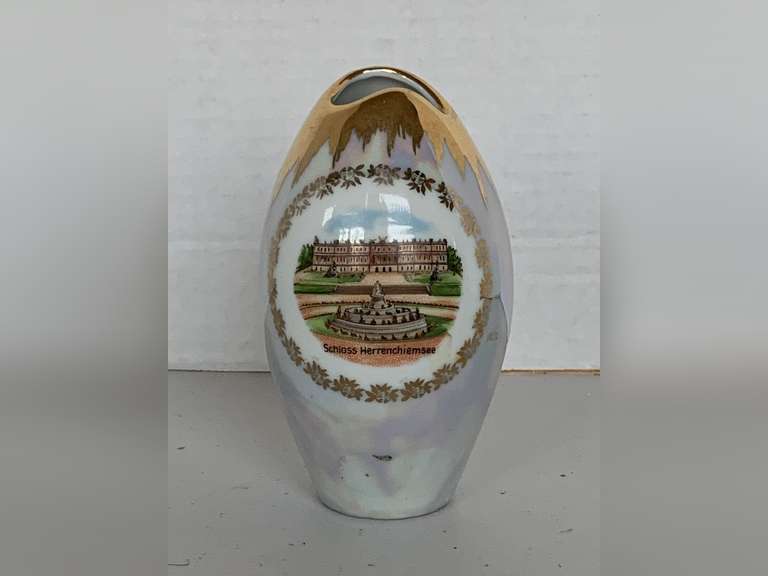 ANTIQUE HAND PAINTED GERMAN LUSTERWARE VASE W/ GOLD TRIM 4 7/8" TALL image
