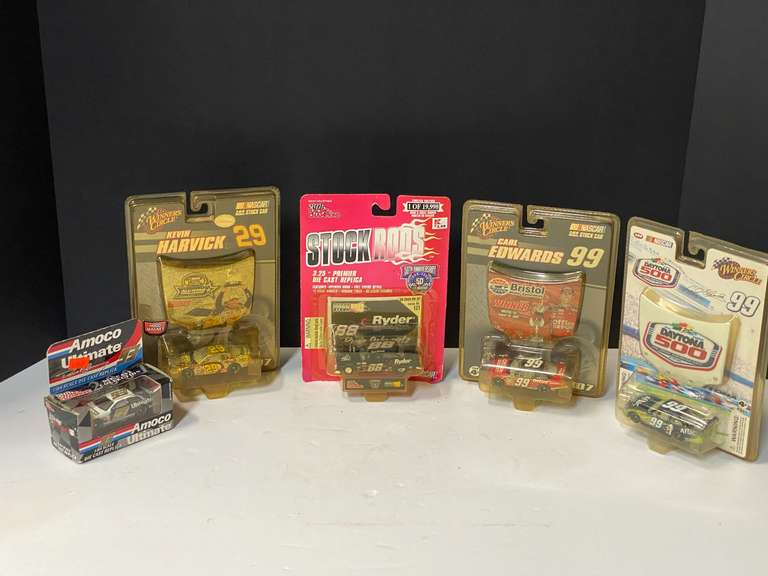NASCAR stock car replicas, all are still an original packaging, approximately five pieces, tub is not included, see pictures for details. image
