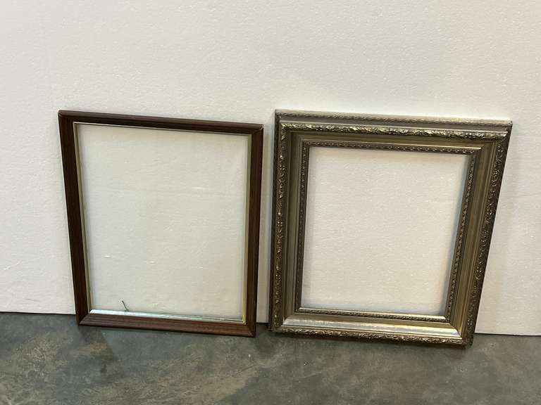 Picture frames, two pieces, the decorative frame has no glass, see picture for details. image
