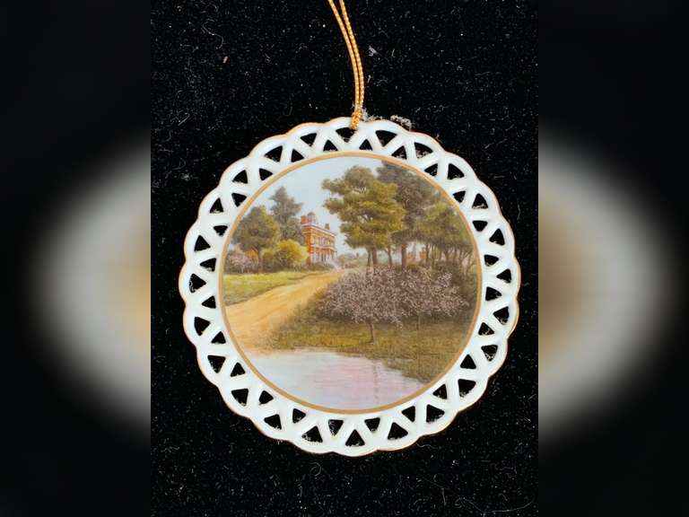 BUTLER BROWN 1998 16TH ANNUAL CHERRY BLOSSOM FESTIVAL ORNAMENT - CHECKOUT image