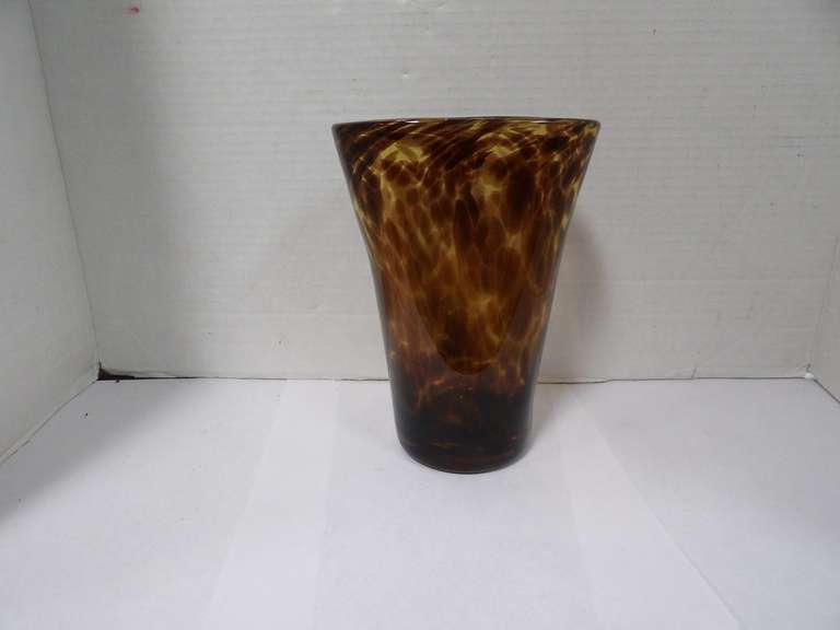 BEAUTIFUL GLASS TORTOISE SHELL VINTAGE VASE image