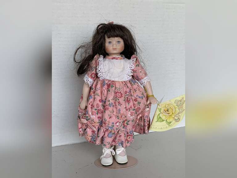 GOEBEL VICTORIA ASHLEA DOLL ON STAND "APRIL CRYSTAL DIAMOND" W/ TAG 9 1/2" TALL image