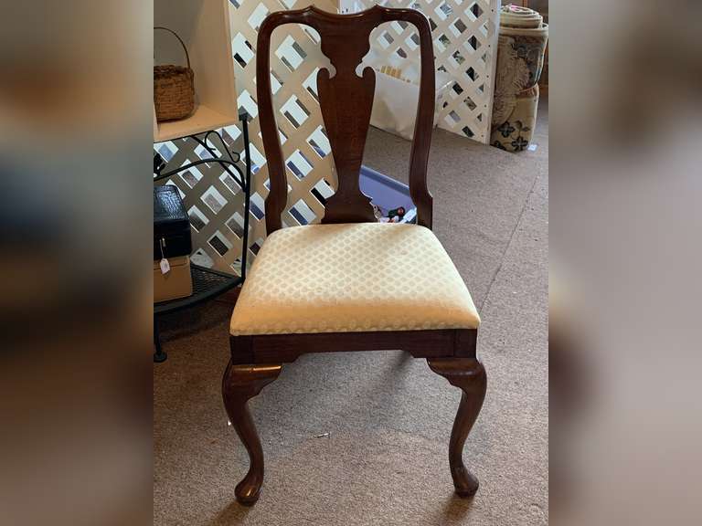 NICE MAHOGANY/CHERRY UPHOLSTERED SIDE CHAIR 39" TALL X 21" WIDE image