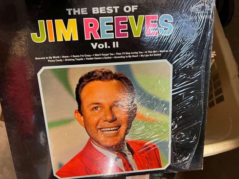 Vintage album assortment, see pictures for details. image