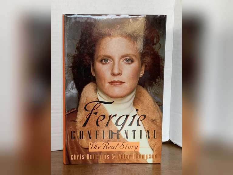 1992 FIRST EDITION "FERGIE CONFIDENTIAL THE REAL STORY" HARDBACK BOOK image