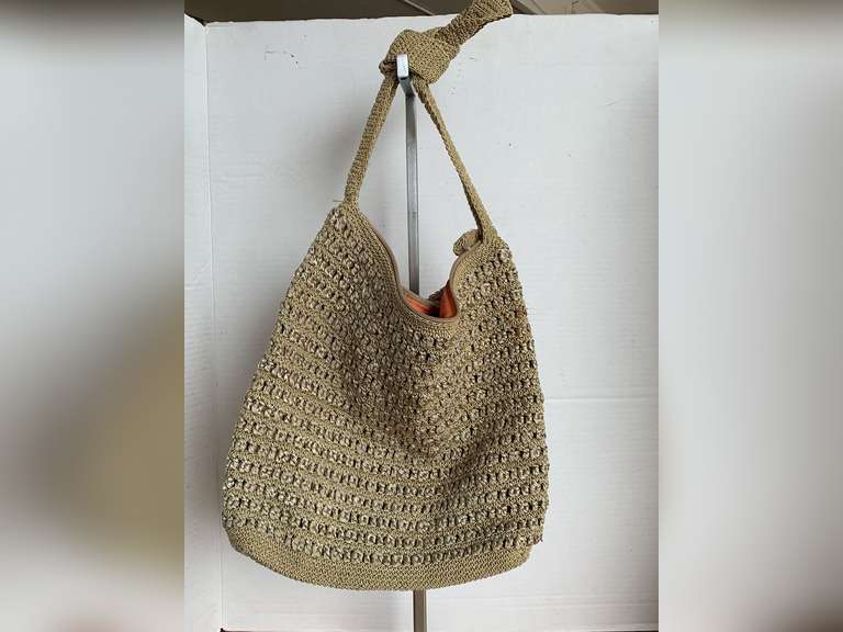 LIZ CLAIBORNE BEIGE CROCHET SHOULDER BAG image