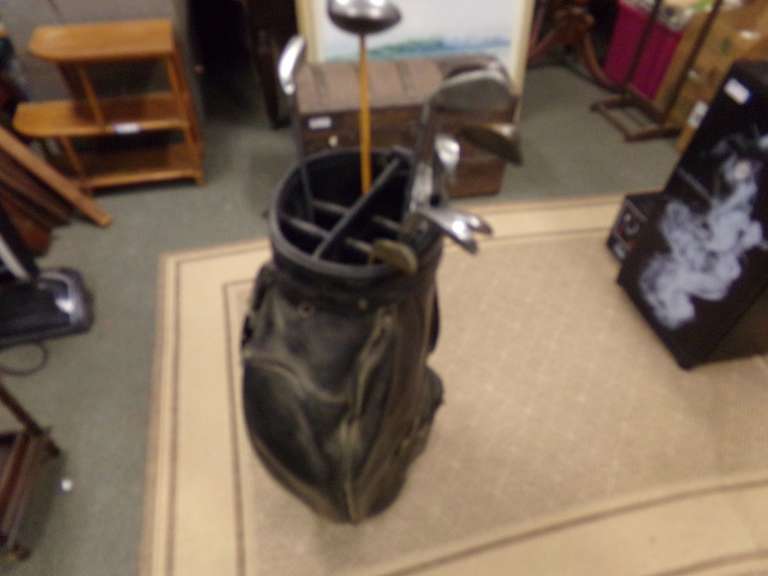 VINTAGE GOLF BAG WITH CONTENTS AND CLUBS image
