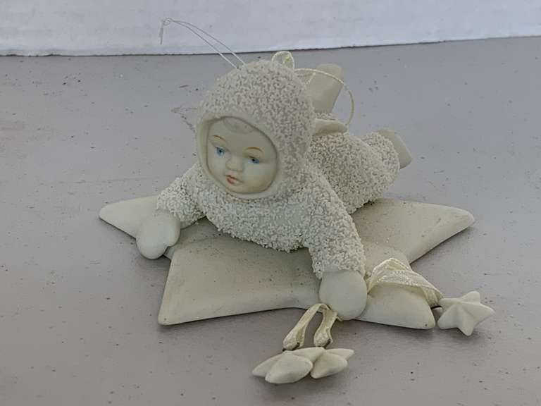 VINTAGE DEPT 56 SNOWBABIES "GATHERING STARS" 4" WIDE X 5" LONG X 2 1/2" TALL image