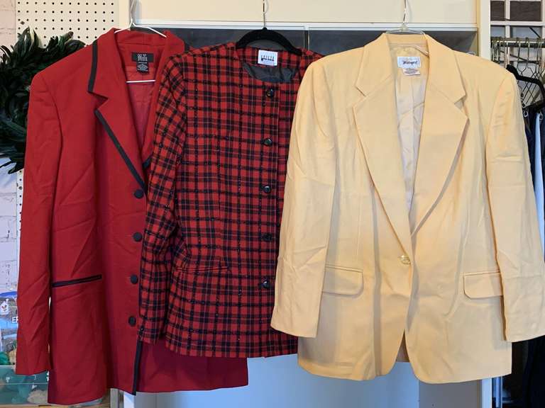 LADIES CLOTHING LOT - 7 LADIES JACKETS - ALL SIZE 14 image