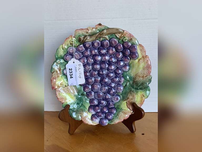 FITZ & FLOYD GRAPE TAPESTRY PLATE 10" ROUND image