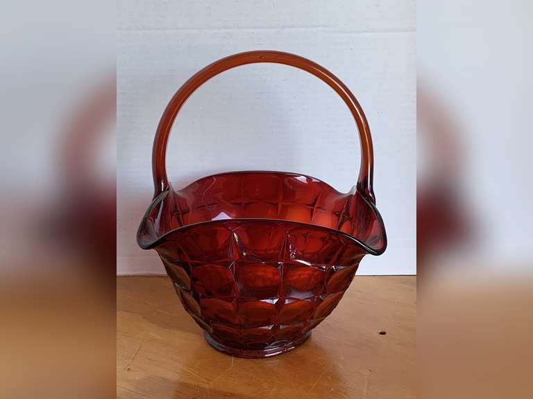 VINTAGE LARGE TIARA CONSTELLATION AMBERINA BASKET 8" SQUARE X 11" TALL image