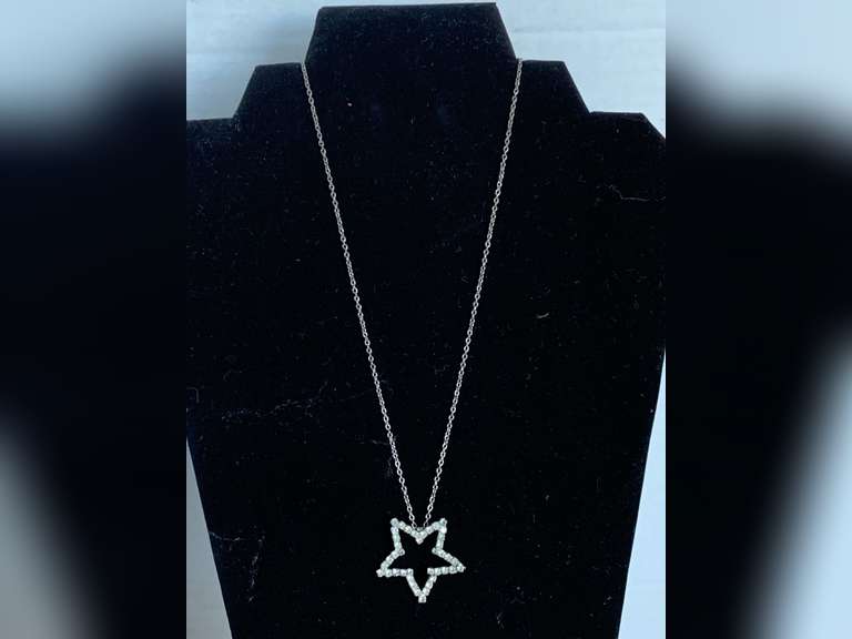 VINTAGE EASTERN STAR RHINESTONE STAR PENDANT ON 17" SILVERTONE CHAIN - CHECKOUT image