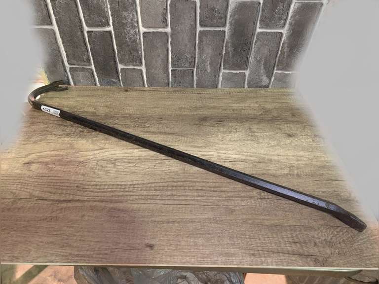 APPROX. 36-IN CROWBAR image