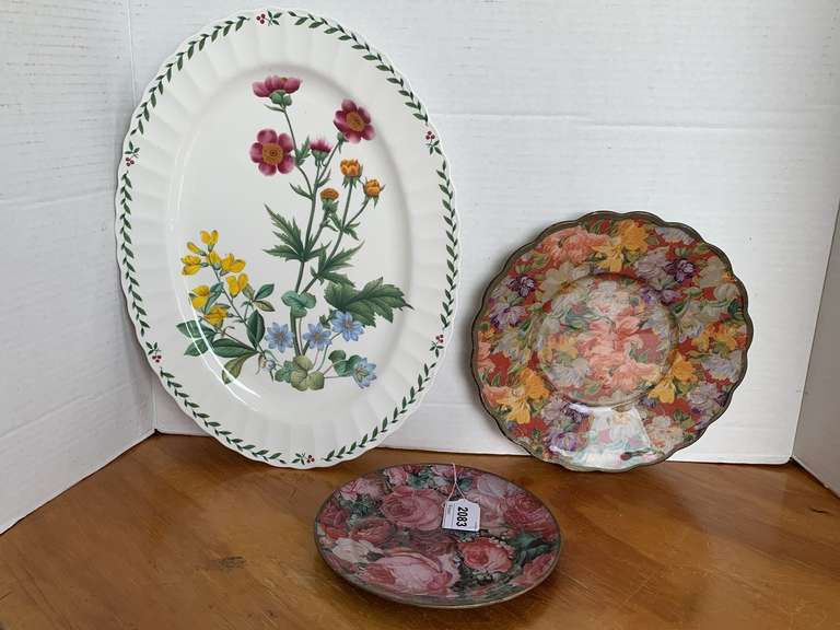 2 DECORATIVE GLASS FLORAL PLATES, MIKASA "MAXIMA" PLATTER 14" X 10 3/4" image