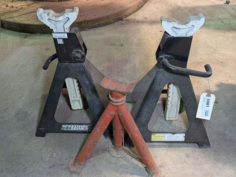 THEE JACK STANDS INCLUDING SPEEDWAY SERIES image