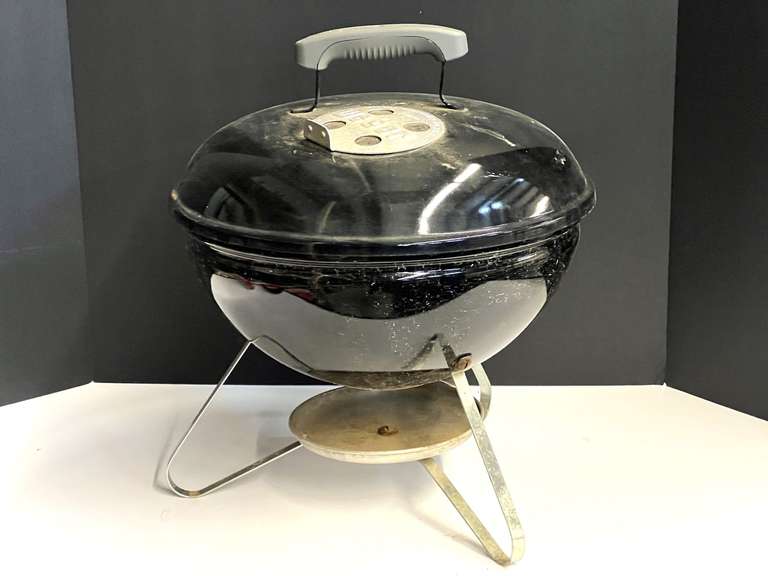 Small Weber tabletop grill, see pictures for details. image