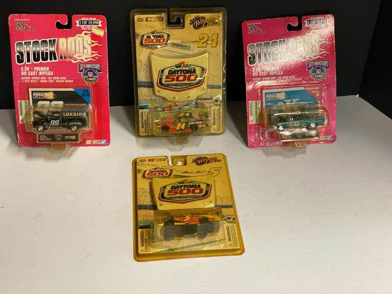Stock Rods and NASCAR replicas, four pieces, 1/64 scale, all are still in original packaging, tub is not included, see pictures for details. image