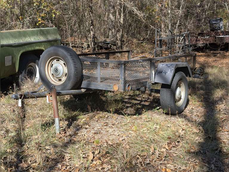8-FT X 4.5-FT UTILITY TRAILER image