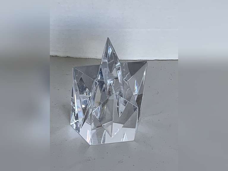 TIFFANY & CO SHOOTING STAR ART GLASS PAPERWEIGHT 4" TALL X 3" WIDE image