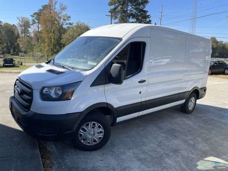 2020 Ford Transit Van image