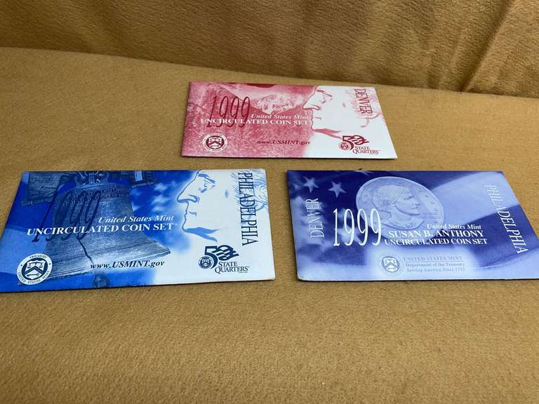 1999 UNCIRCULATED MINT COIN SETS image