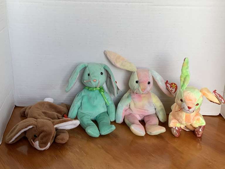 4 TY BEANIES (1998 HIPPIE W/ TAG ERROR, 1996 HIPPITY, 2000 ZODIAC RABBIT, 1995 EARS) image