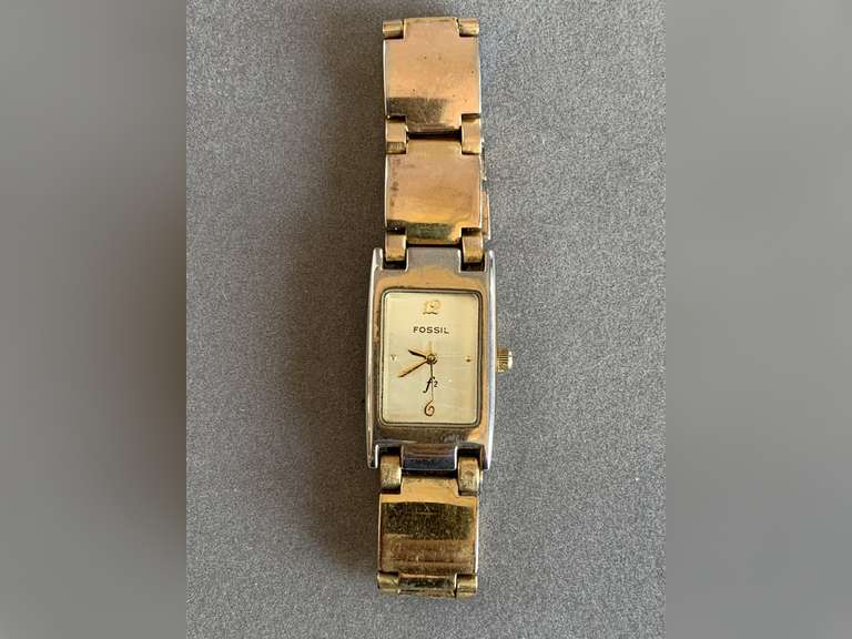 VINTAGE LADIES FOSSIL GOLD TONE WATCH - CHECKOUT image