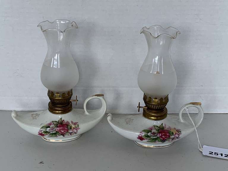 PAIR ANTIQUE PORCELAIN ALADDIN OIL LAMPS W/ FROSTED GLOBES 7" TALL X 5 1/2" LONG image
