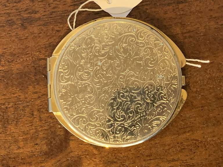 VINTAGE GOLDTONE EMBOSSED DOUBLE MIRROR COMPACT image