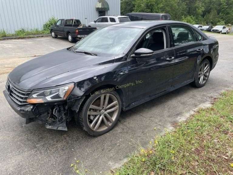 2018 Volkswagen Passat Sedan 2.0T S I4, 2.0L T image