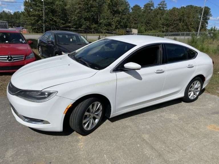 2015 Chrysler 200 Sedan C I4, 2.4L image