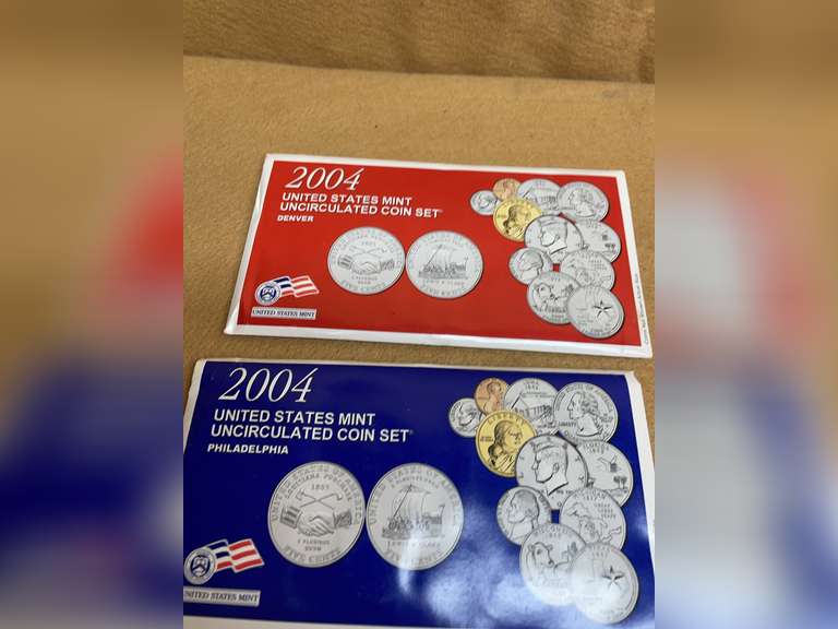 2004 UNCIRCULATED COIN SETS DENVER & PHILADELPHIA MINTS image