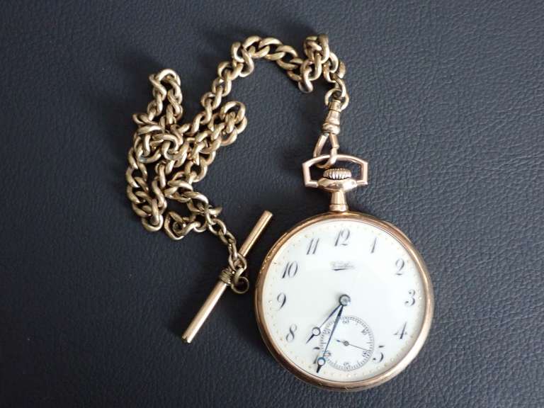 VINTAGE VERITHIN POCKETWATCH W/CHAIN - APPEARS TO BE WORKING image