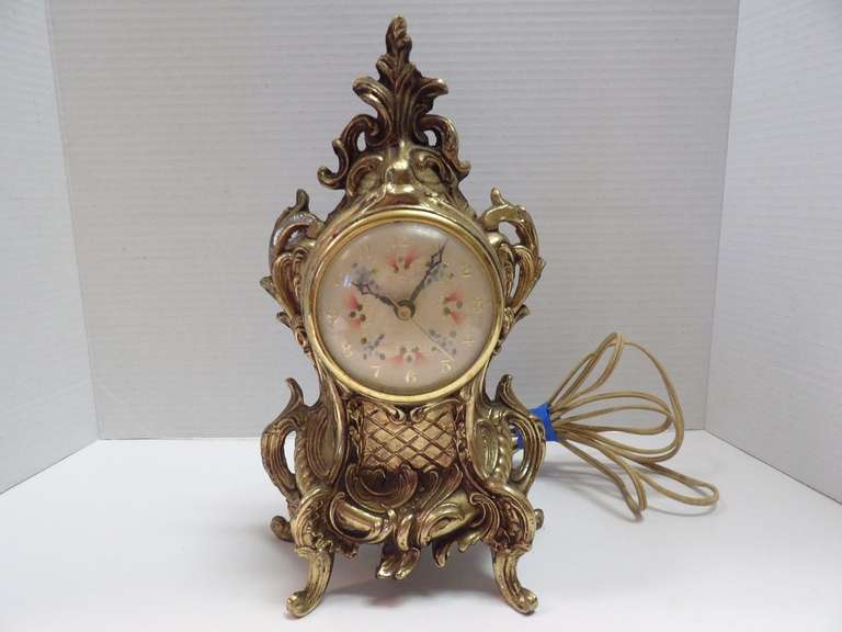 ANTIQUE MANTLE CLOCK image